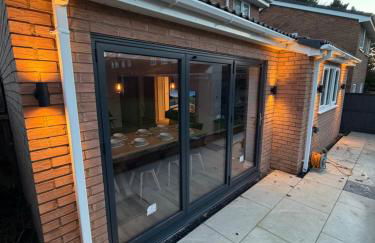 Luxury House, Great Location in Redditch - Contractors - Families - Groups - Relocators - Sleeps 9 - Foto 39