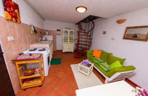 kuca Maria - Foto 13