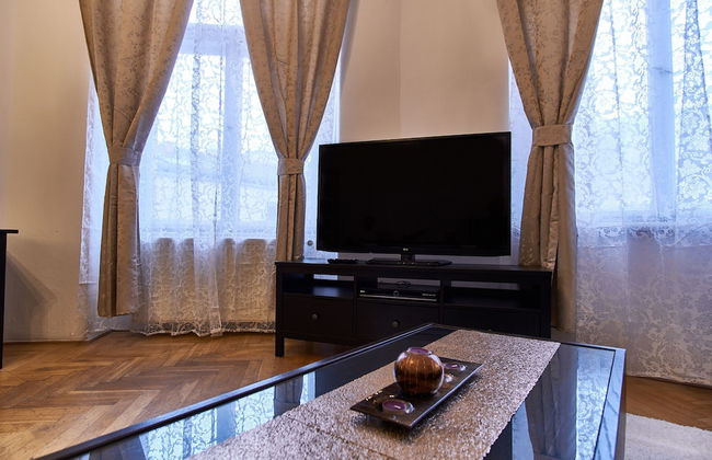 Old Town Square Royal Apartment - Photo 17