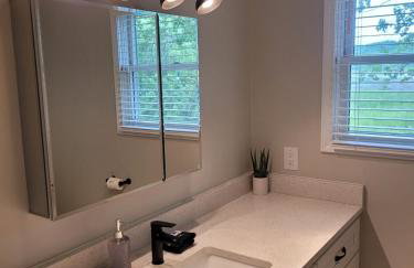 White Birch - Riverfront and Newly-Remodeled! - Foto 35