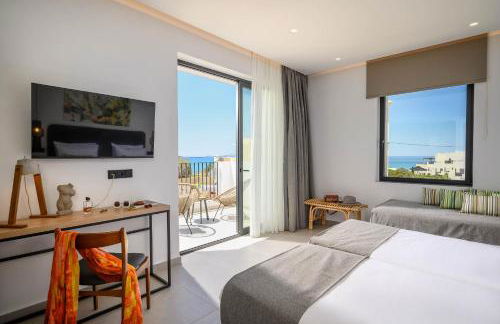 Theros Hani Sea - Photo 1