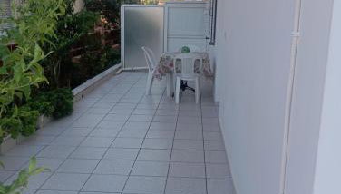 Ευρυχωρο ισόγειο διαμέρισμα - Foto 3