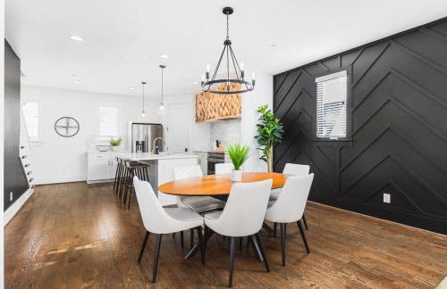 TWO Neighboring Homes Sleeps 24 Walk to 12 South - Foto 17