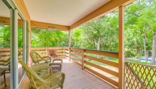 Relax Fireside Riverfront Inglis Duplex with Dock - Foto 1