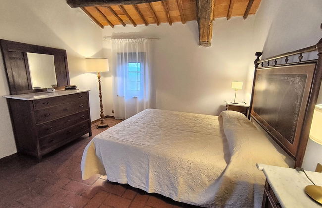 Farmhouse in Tuscany With Olive Grove Views - Foto 7