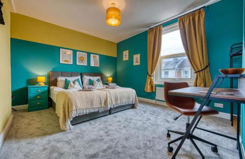 2-Bedroom Modern, Stunning & Stylish Contractor House, Sleeps 4, Prime Portsmouth Location with Free Parking Permit - by Blue Puffin Stays - Foto 8