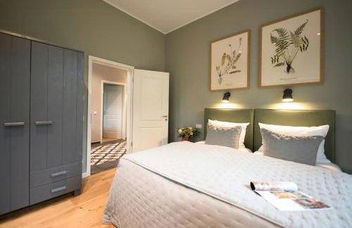 Getaway In East Frisia Elegant Lakeside Apartment - Photo 4