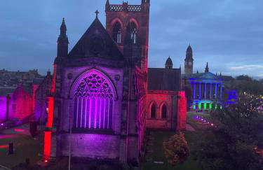The Paisley Penthouse - Stunning View of the Abbey - Foto 63
