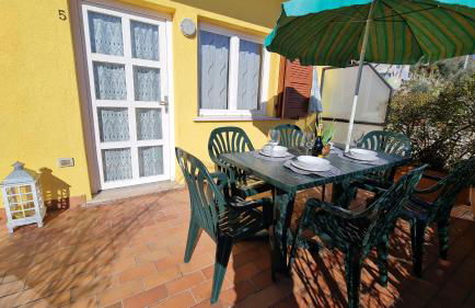 Casa Elka Residence Lake view and pool by Garda Domus Mea - Photo 40