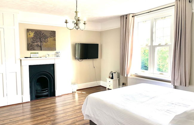 The Farmhouse - Sleeps 12 With Private Grounds - Foto 10