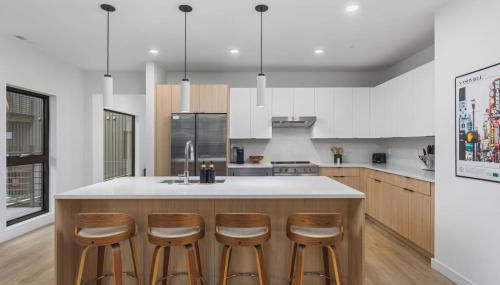 Luxury in The Gulch with Patio Pool Walk to Broadway - Foto 2