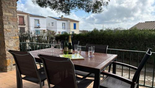 Casa con Gran Jardín Privado y Piscina Comunitaria en Torroella de Montgrí - ES-323-44 - Foto 3