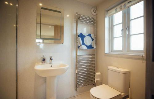 Farmhouse Charm with Modern Style in Pembrokeshire - Foto 74