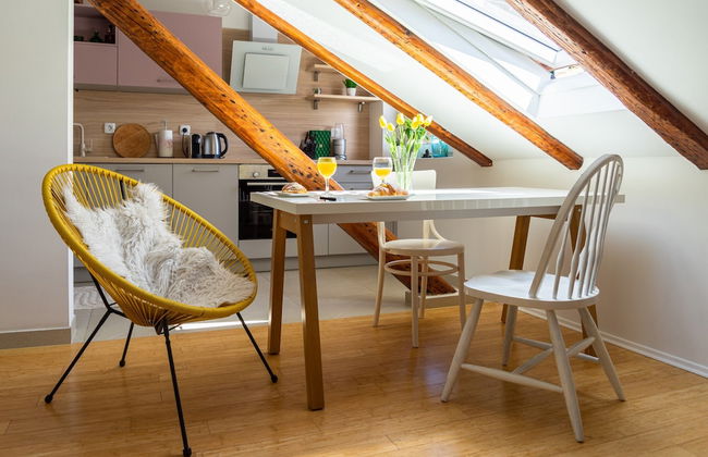 Cool Attic apt w Gallery, in the Heart of Split - Foto 18