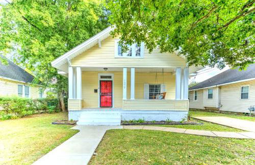 Spacious 3BR Midtown Home - Sleeps 7 - Walkable to Dining & Attractions - Easy Access to Downtown - Foto 1