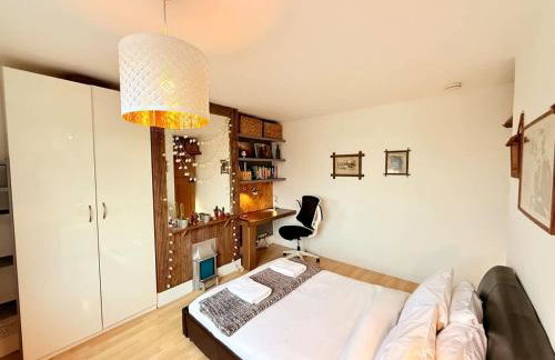 Redland's Fun & Colourful Artistic House - Foto 23