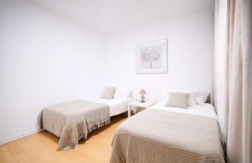 New Big City Center Apartment 4th floor no elevator - Photo 19