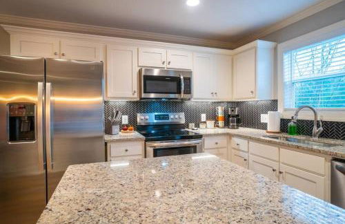 Par-Tee Haus II - Photo 8