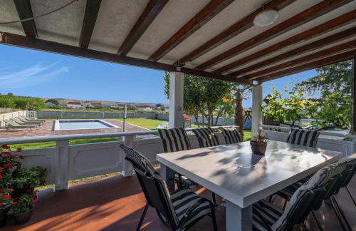 House Rose with Garden and Pool - Foto 7