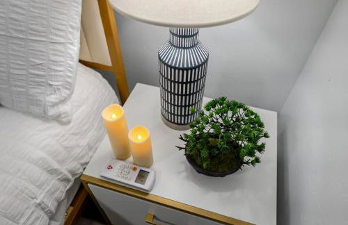 Entire Private Home with 4 Bedrooms 3 Bathrooms, King Bed, Big Yard, Prime Area, Ranch Style, Available Now - Photo 53