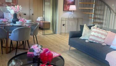 Pretty Pink Posh Penthouse - Foto 4