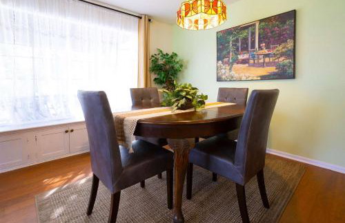 Mariposa Monarch - Walk to River - Foto 3