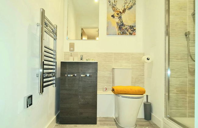 Exquisite, Cosy 2-bed Apartment in Salford - Foto 14