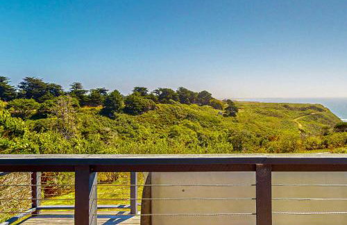 Coastal Haven-Panoramic Ocean View Hot Tub Grill - Foto 15