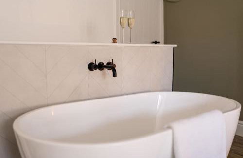 Tiny House, Stunning 1 Bed, Super King, Freestanding Bath, Parking - Foto 16