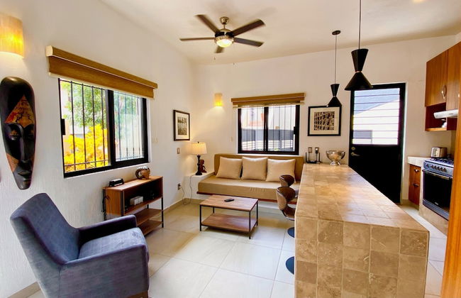 1 Bedroom Guest House - Walk to Everything - Roof Patio - Gym - Pickleball Court - Foto 36