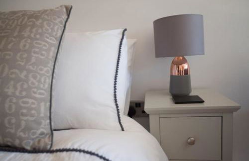 Cwtch, cozy studio, private, separate entrance. - Photo 18