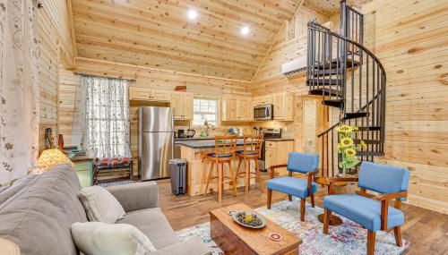 Hike and Fish Marlinton Cabin with Fire Pit and Views! - Foto 5