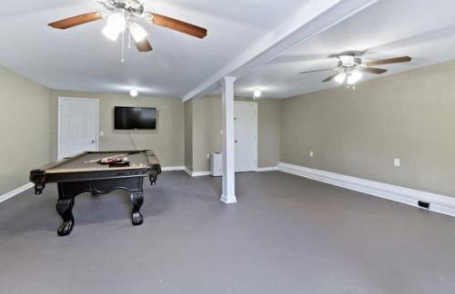 Travis' Place - Convenient and Affordable Location - Foto 24