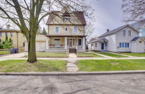 Updated Sheboygan Home with Porch Less Than 1 Mi to Beach - Photo 4