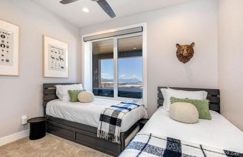 On Top of the Mountains - Full Townhome - Foto 20