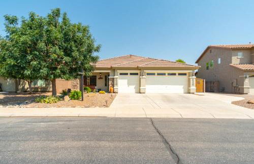 Oasis Villa With Pool, Putting Green & Pool Table - Photo 47