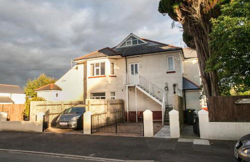 Luxury 2 Bedroom Apartment in Peaceful Location - Foto 2