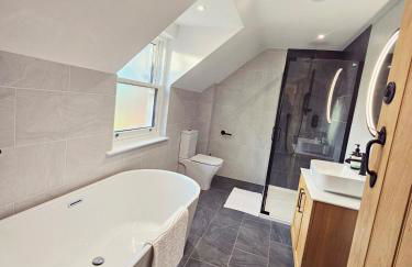 New traditional village house - Foto 29