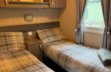 Silver Birch Retreat - Percy Woods Country Retreat With 18 HOLE FREE GOLF - Foto 9