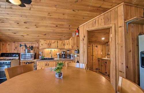 Quaint Gilford Apt with Fire Pit and Pool Access! - Foto 10