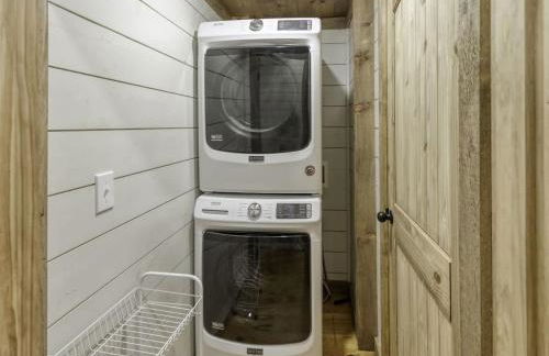 Modern Rustic Cabin with Sprawling Views and Hot Tub - Foto 46