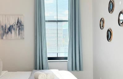 Downtown 2B2B Business Apartment - Walk to Convention Center & PPAC - Foto 9