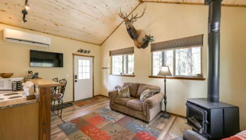 Cabin at the Little Ranch with Hiking On-Site! - Foto 3