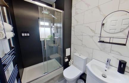 Elegant 2 Bed House Near City Centre - Foto 29