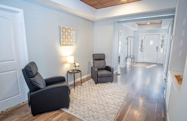 Magnificent Large Home Near Downtown - Foto 34