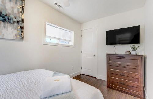 Baby Blue Cottage Downtown Hot Tub BBQ Fire Pit - Foto 21