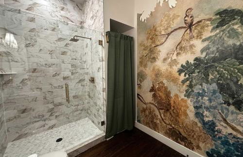 Sanctuary Historic Designer 1BR & Heated Pool - Photo 31