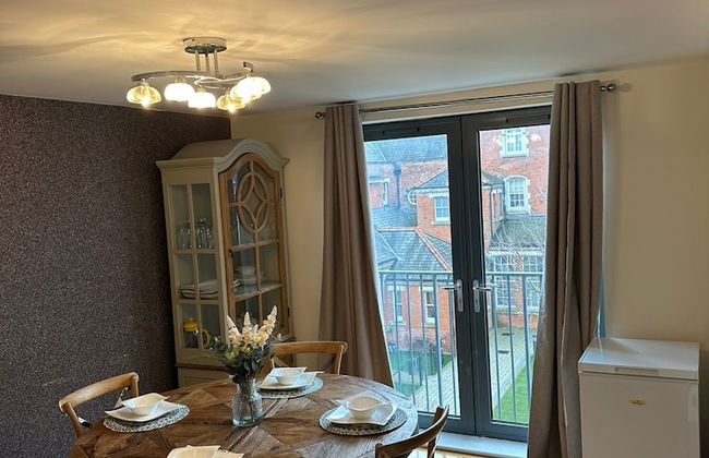 Tony's Court, Beautifully Furnished 2bedrooms Flat - Foto 9