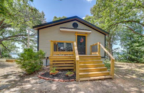 Private Hot Tub and Dock Lakefront Grove Retreat! - Foto 27