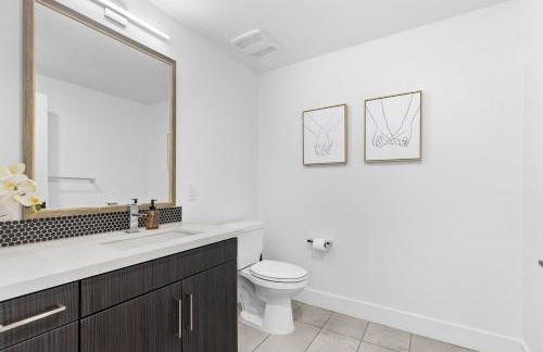 Amethyst Sky Loft - Elevated Two-Story Waterfront - Foto 26